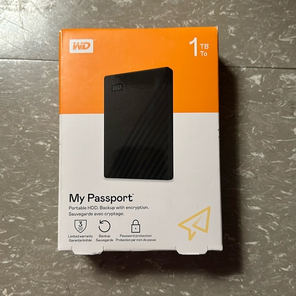 It’s a 1 terabyte passport for computer storage it’s unopened and unused